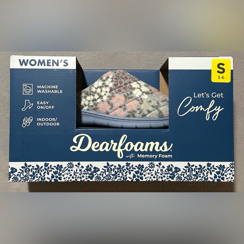 Dearfoams with Memory Foam Women’s Slippers/ Blue Floral/ Small 5-6/ NWT